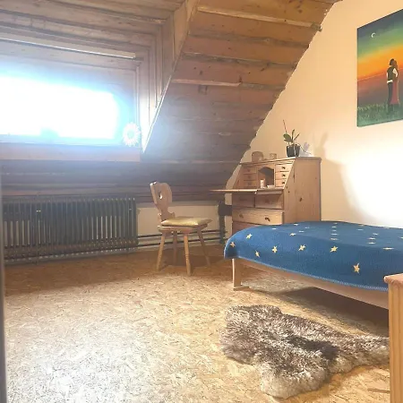Oase Am Steinberg-heilsame-beruhrungen Rum i privatbostad Altomünster